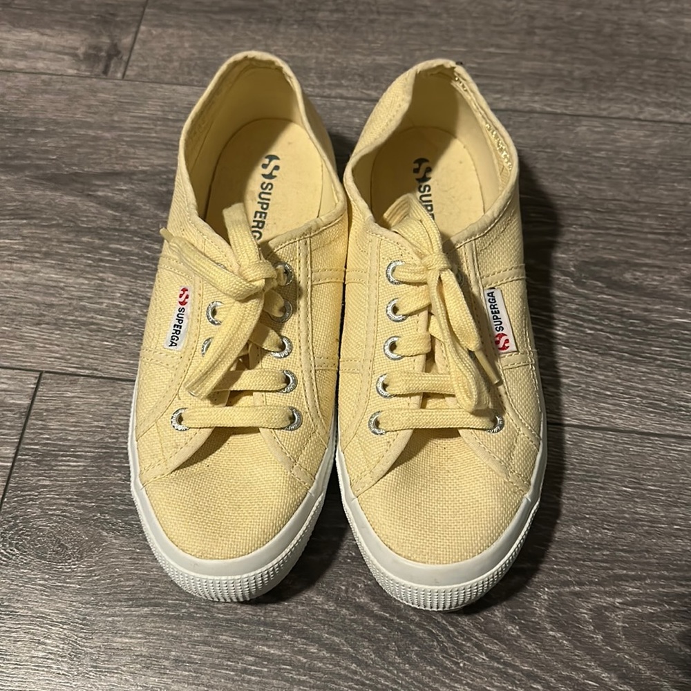 Supera shoes